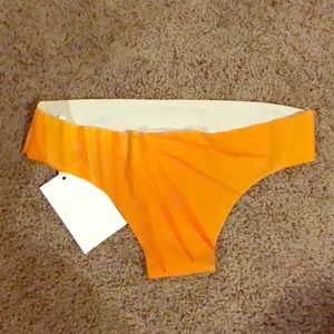 NWT Tequila print laser cut hotcakes!